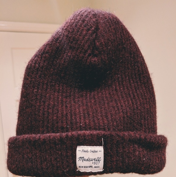 Madewell Accessories - Madewell cozy-knit beanie